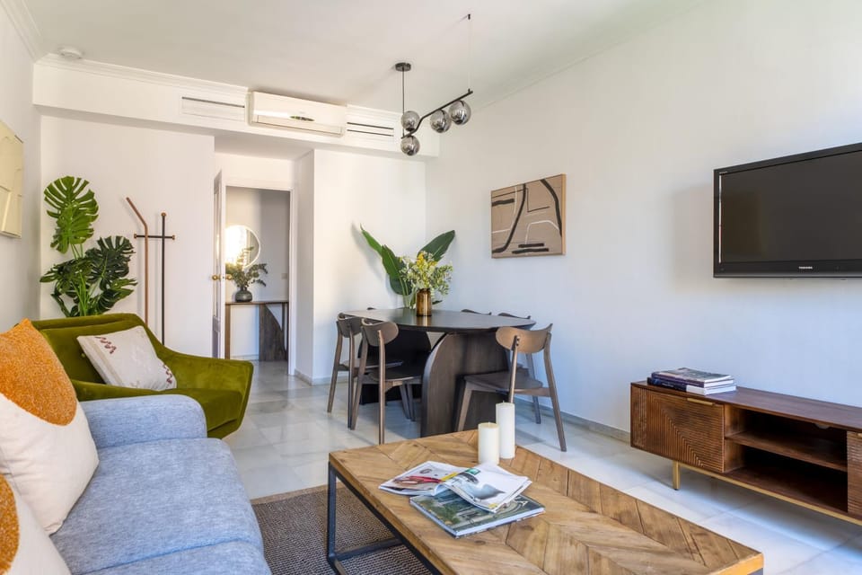 TV and multimedia, Living room, Seating area