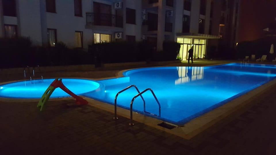 Pool view, Swimming pool, Swimming pool