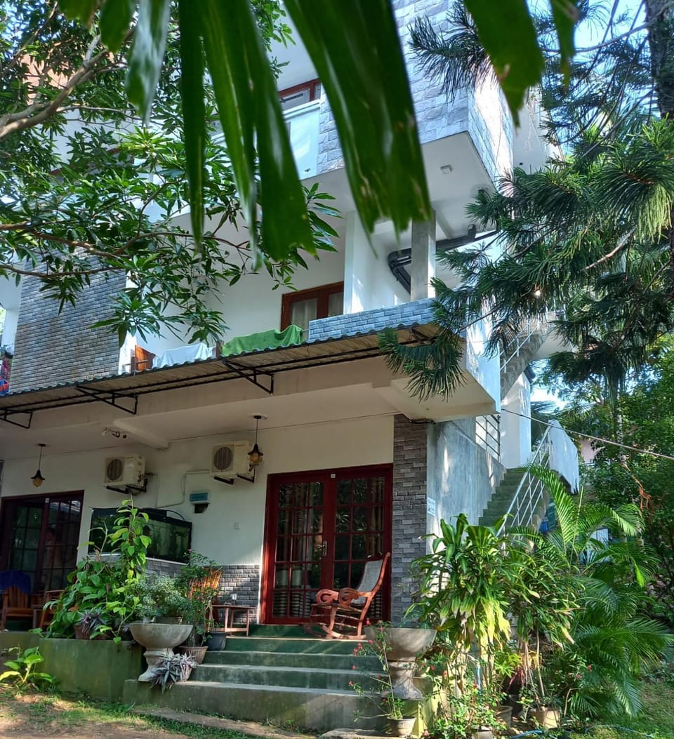 Navora Bed and Breakfast in Hikkaduwa