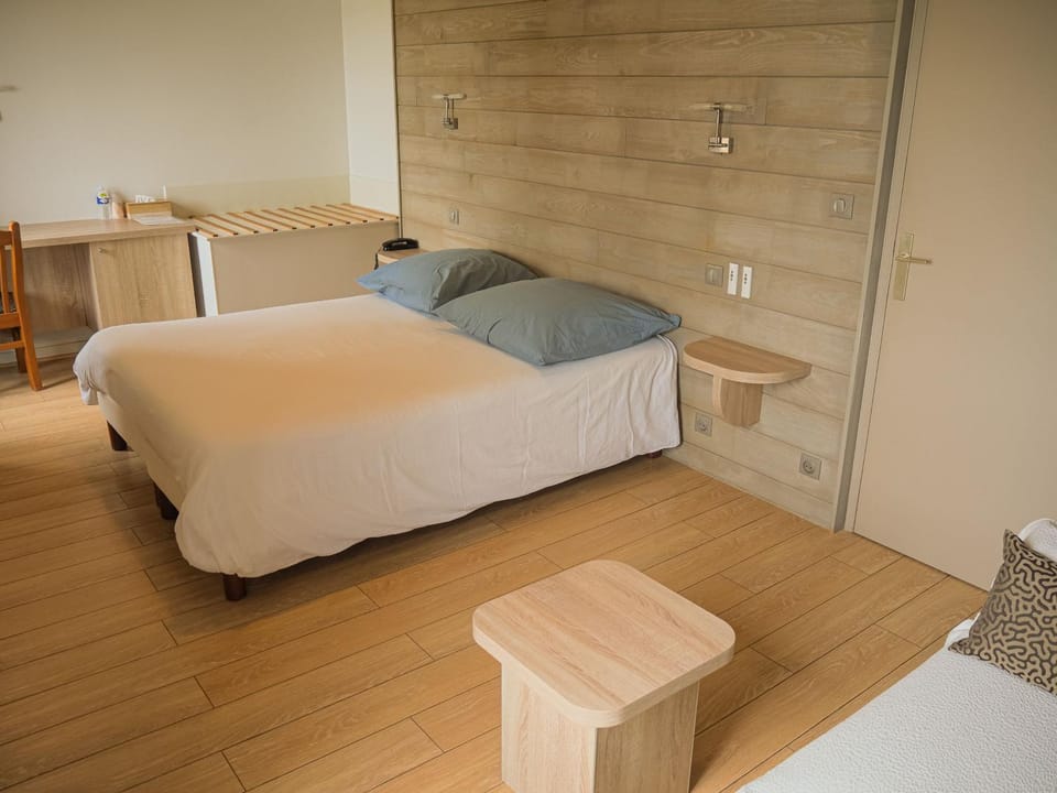 Logis Hotels - Au Poisson d'Argent - Hôtel 3 étoiles et restaurant Hotel in Pays de la Loire