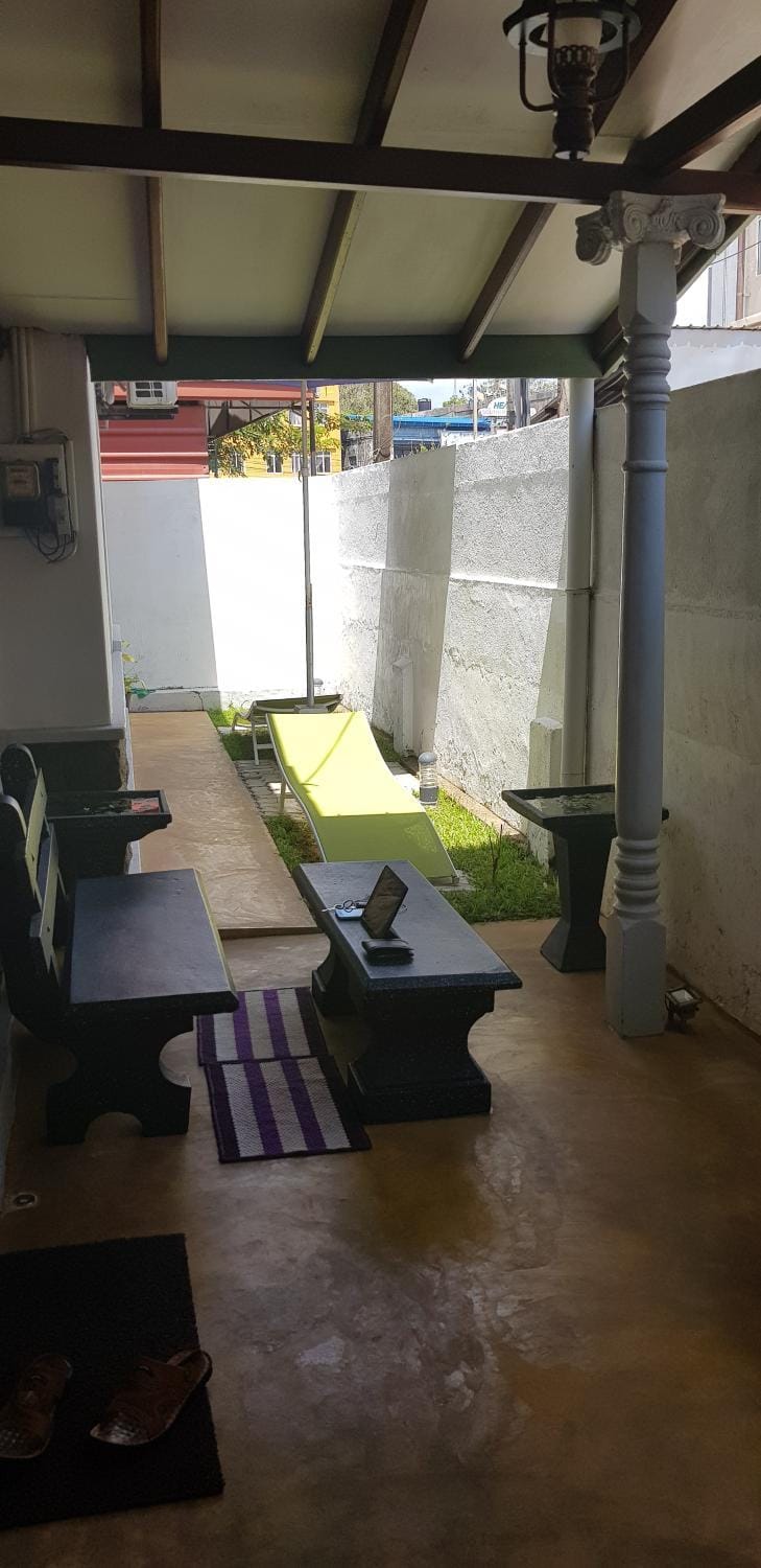Be Relaxing @ NO. 1 Galle City Apartment in Galle