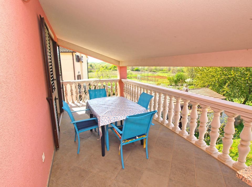 Apartments Franjo 1266 Apartment in Istria County