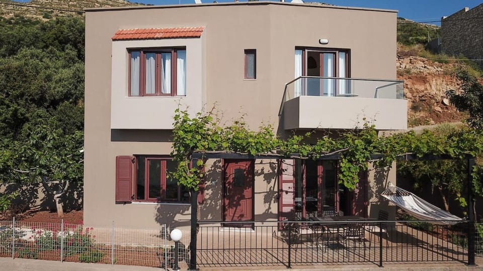 Property building, Natural landscape