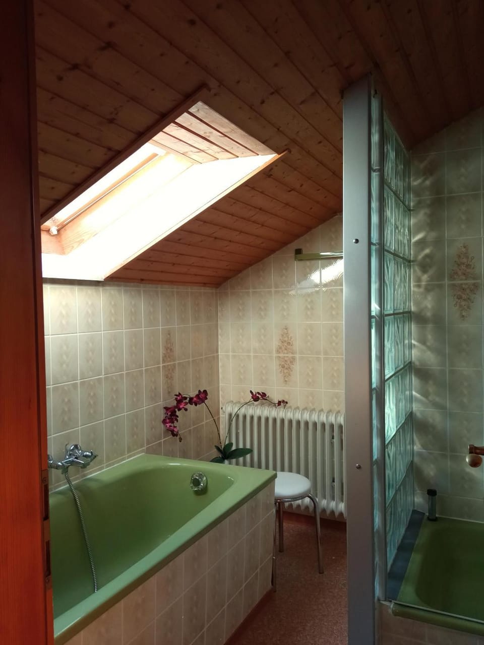 Bathroom, Bath