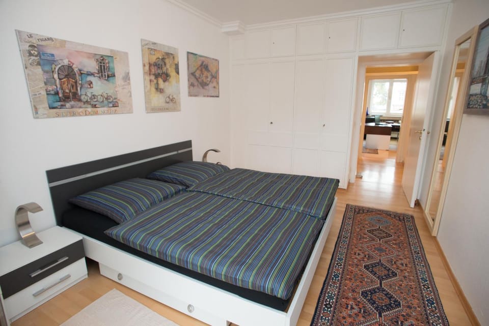 Apartement mit Dachterrasse - bei Curth klingen - Teilen Sie uns Ihre Ankunfszeit mit Bed and Breakfast in Neuss