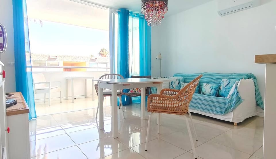 Living room, kitchen