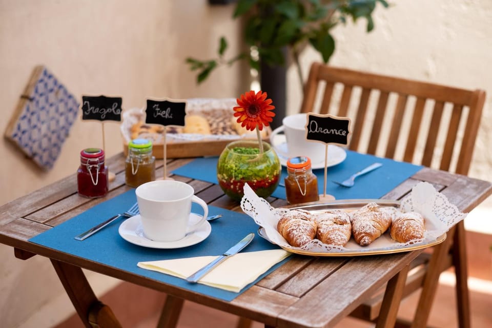 Balcony/Terrace, Breakfast