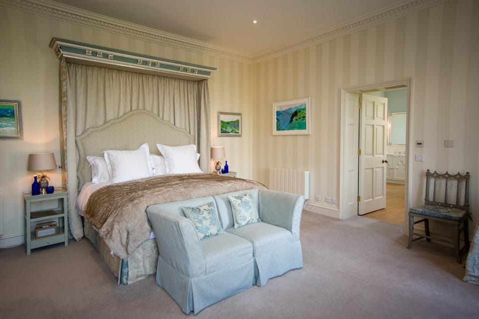 Bedroom, Garden view, Lake view