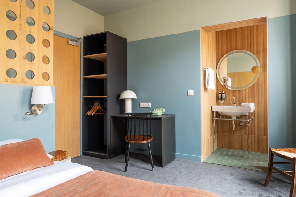 Bathroom, Photo of the whole room