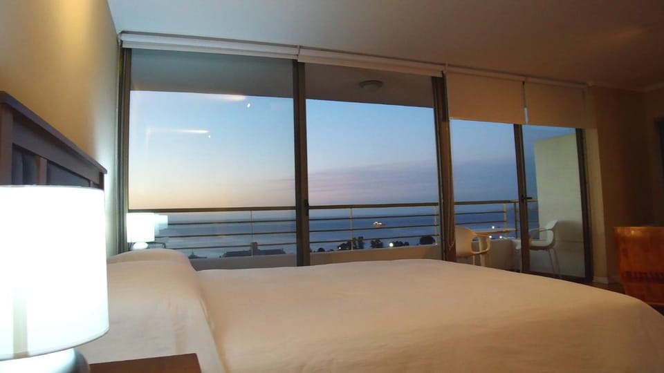 Bed, View (from property/room), Bedroom, Sea view