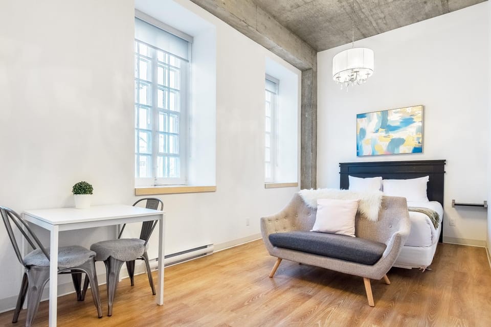 Living room, Seating area, Dining area, Bedroom