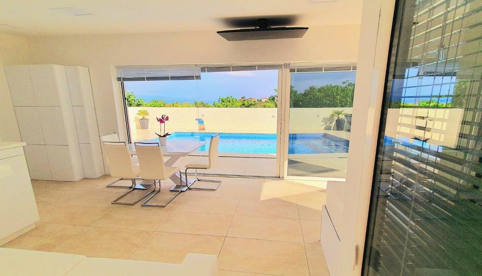 Penthouse Jacuzzi & Pool Luxury Apartments Apartment in Opatija