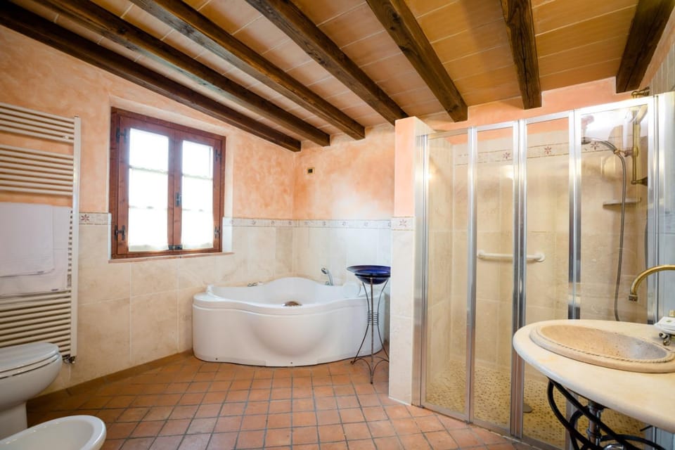 Fattoria Sant'Andrea - Farm Stay Farm Stay in Tuscany
