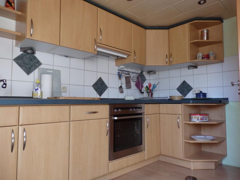 Kitchen or kitchenette, Photo of the whole room, Decorative detail