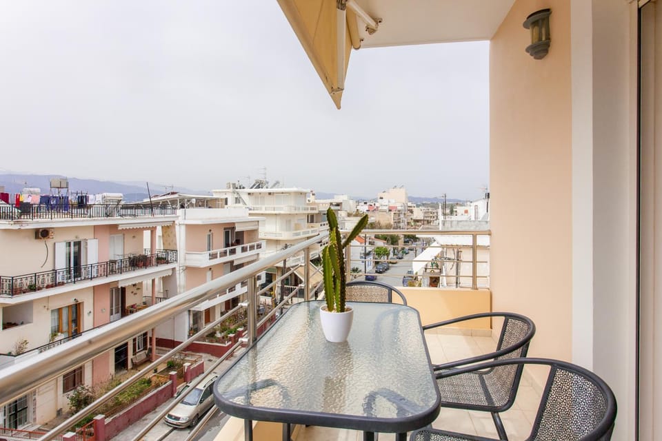 Balcony/Terrace, City view