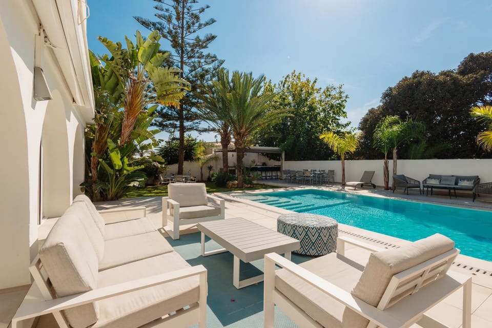 Day, Garden, Garden view, Pool view, Swimming pool, sunbed