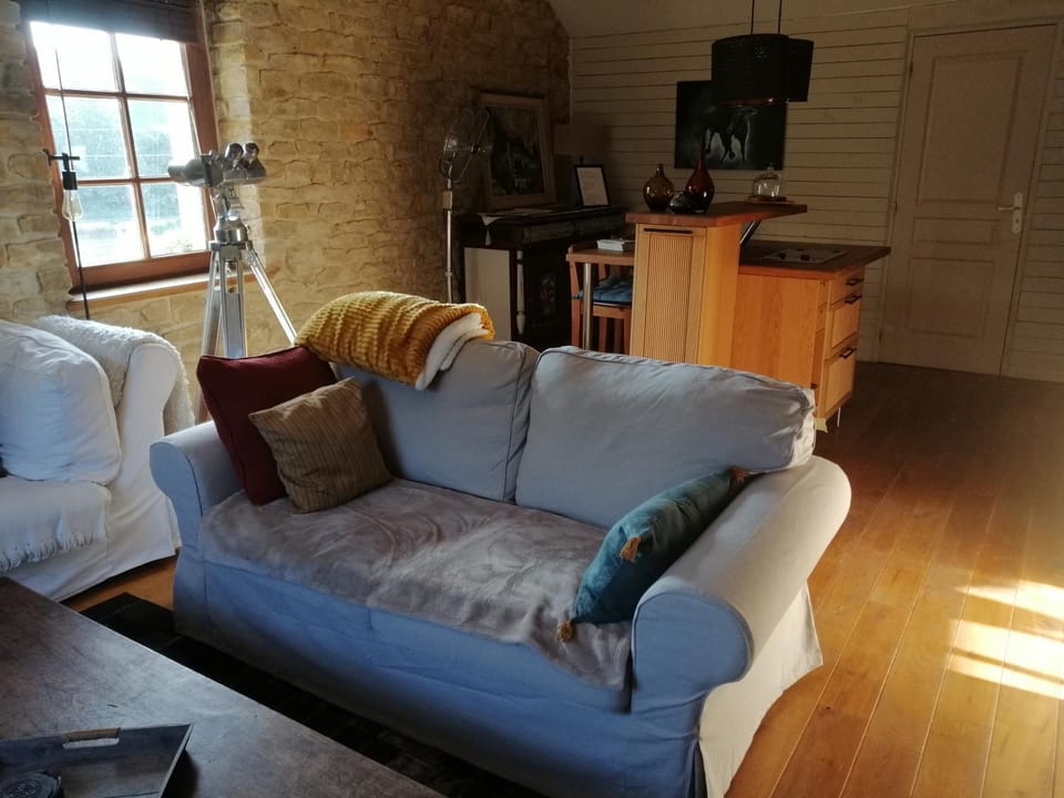 Le Gite Du Breux Face Semois Chassepierre au 2 ème étage Apartment in Wallonia, Belgium