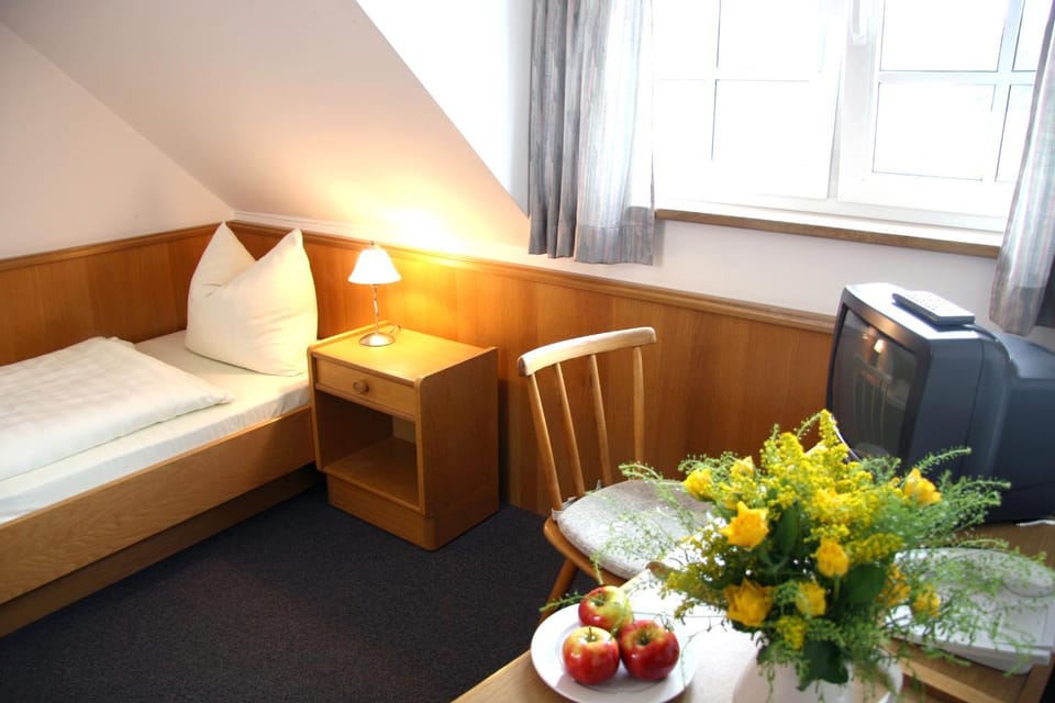 Gasthaus zur Linde Hotel in Bavaria