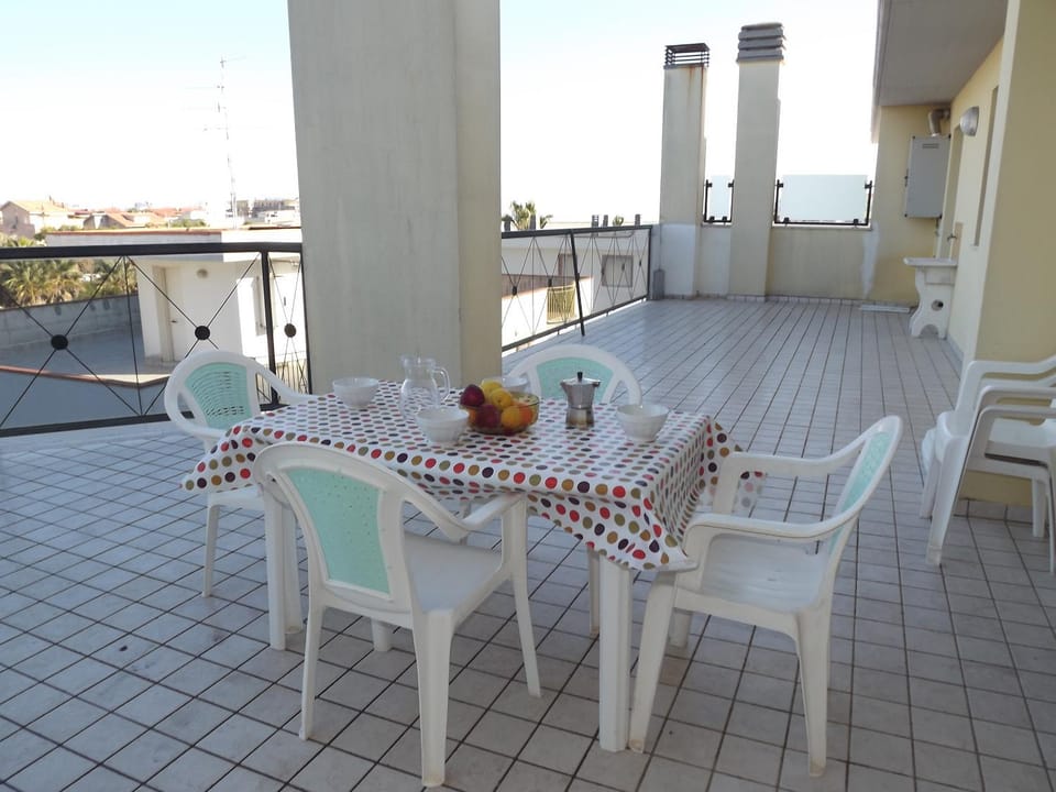 Shower, Patio, Bowling, Children play ground, Fishing, Golfcourse, Bathroom, TV and multimedia, Balcony/Terrace, Balcony/Terrace, Living room, Seating area, Dining area, Beach, Aqua park, Aqua park, Cycling, Bedroom, Pets, Pets, Sea view, Sea view, Family, Family