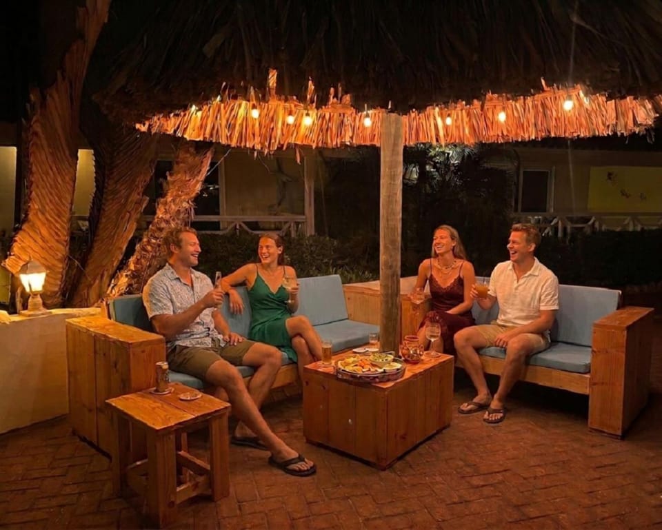Blue Marlin Apartments, nabij Mambo Beach Resort in Willemstad