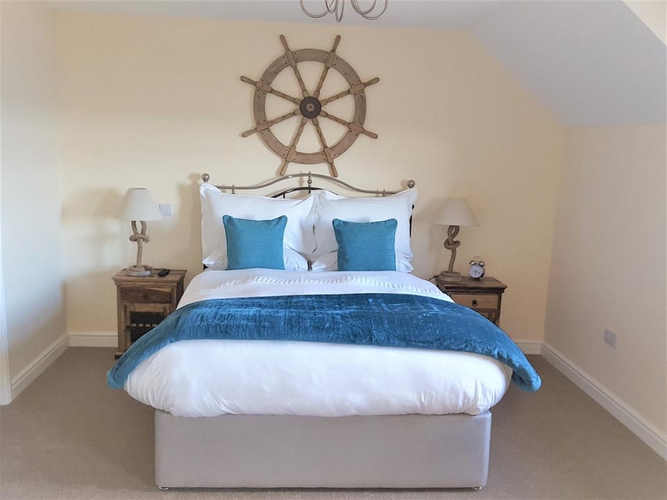 Bed, Sea view
