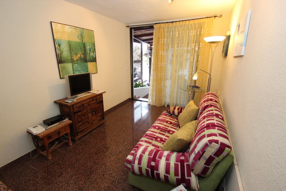 Facade/entrance, Living room