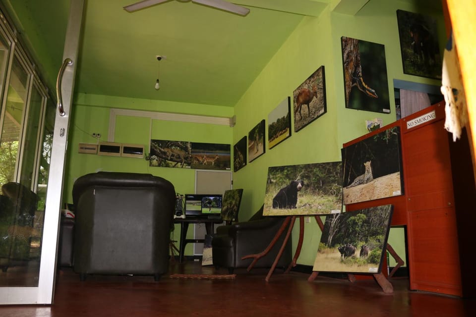 Communal lounge/ TV room, Lobby or reception