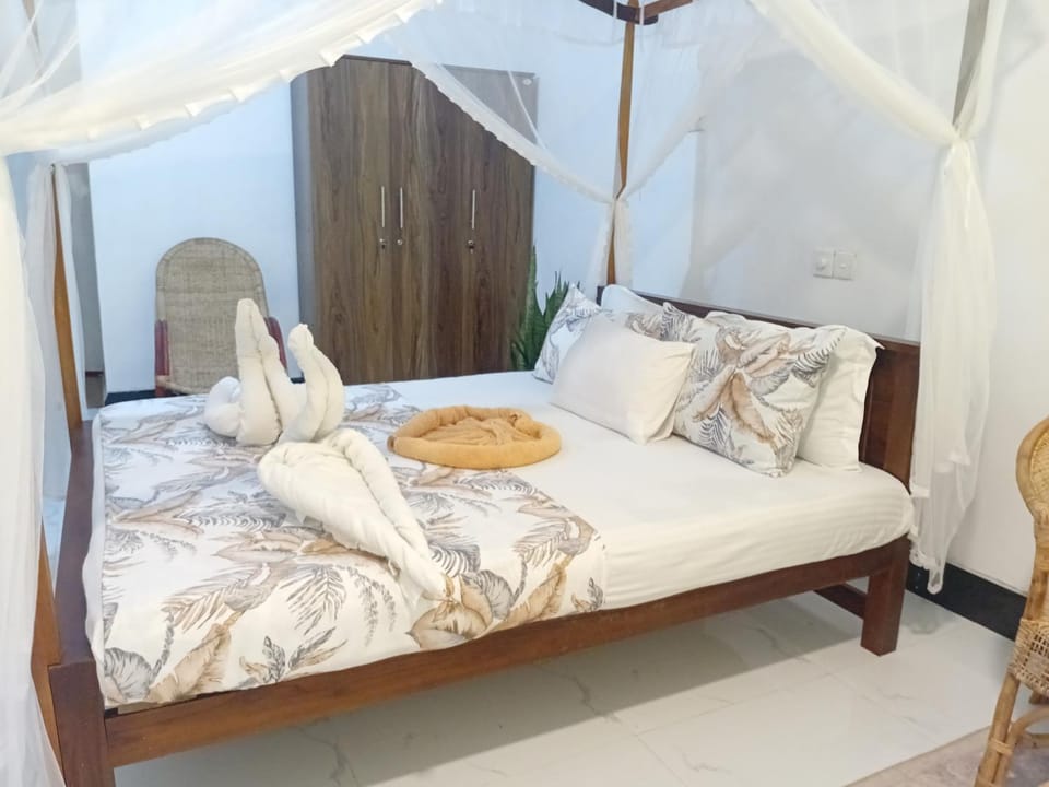 Bed, Bedroom, towels, wardrobe