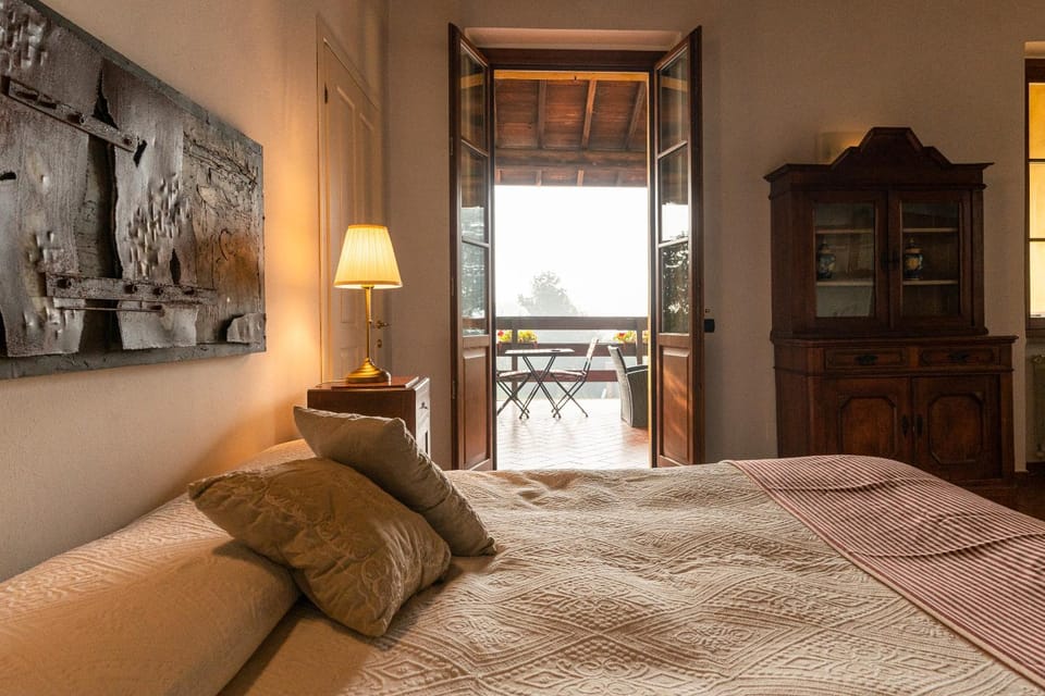 Balcony/Terrace, Bedroom, air conditioner