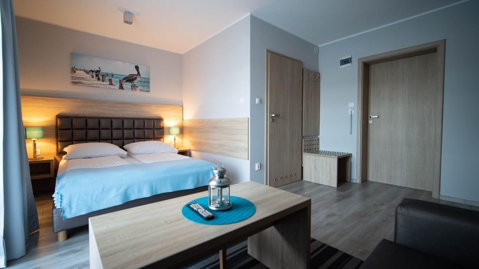 Bed, Photo of the whole room, Bedroom, hair dresser, wardrobe
