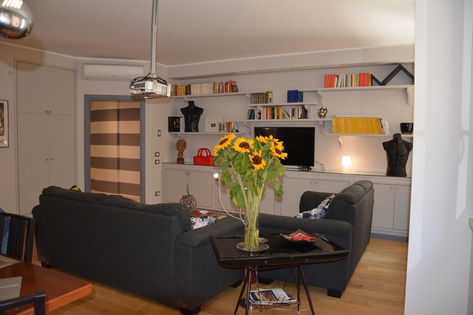 Living room, Lounge or bar