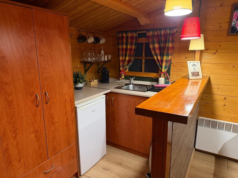 Wild Life Chalets House in Greece