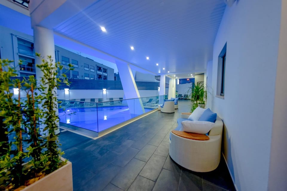 Night, Swimming pool