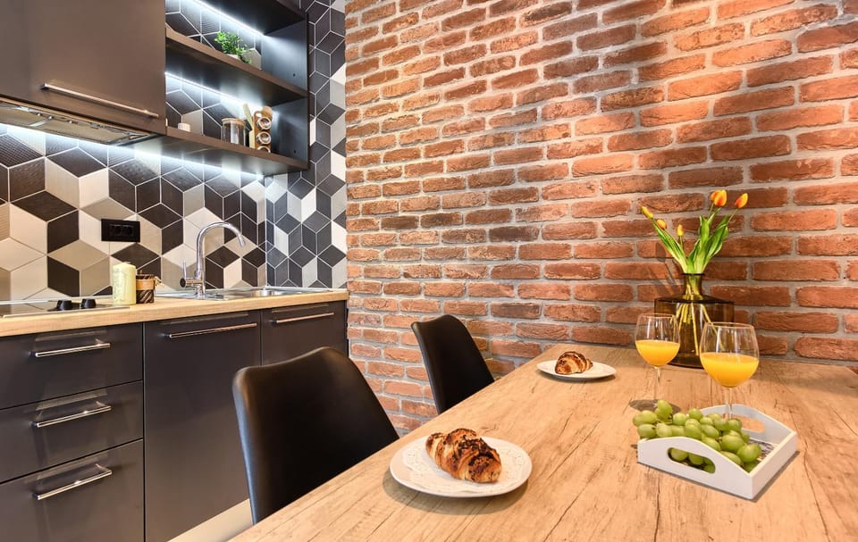 Kitchen or kitchenette, Decorative detail