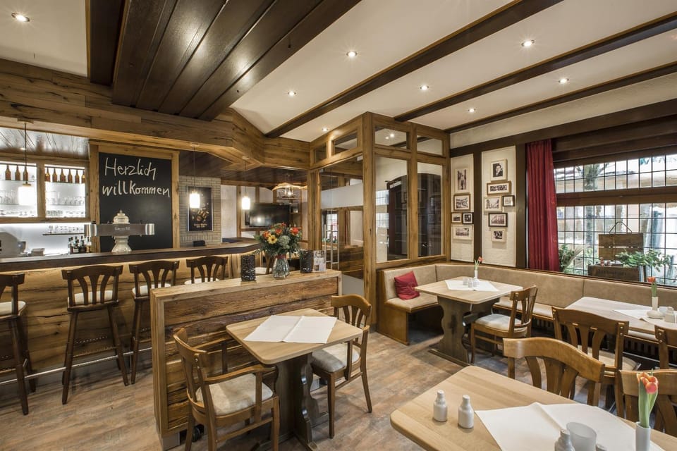 Restaurant/places to eat