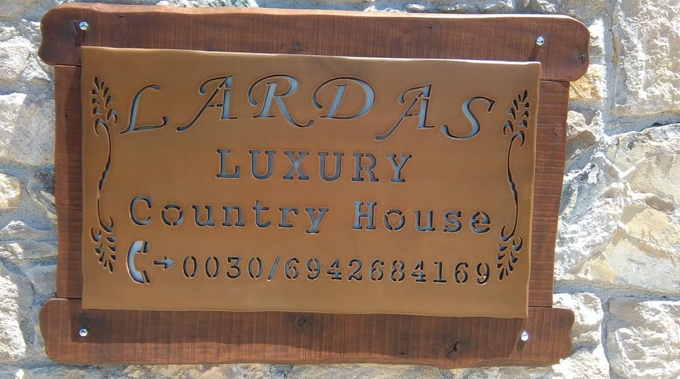 Day, Property logo or sign