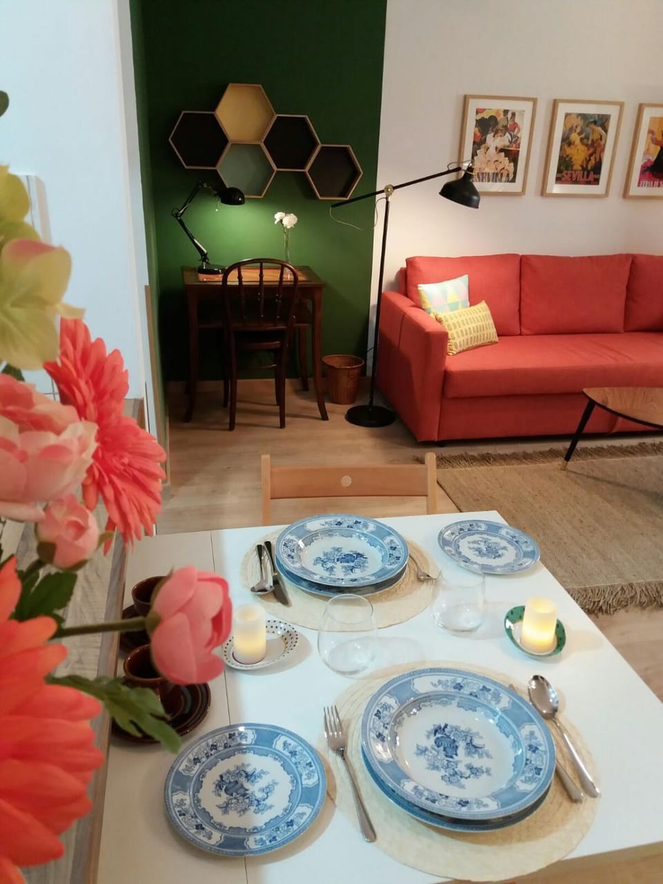 Living room, Seating area, Dining area