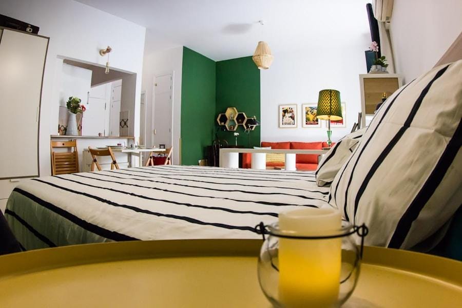 Bed, Photo of the whole room, Bedroom