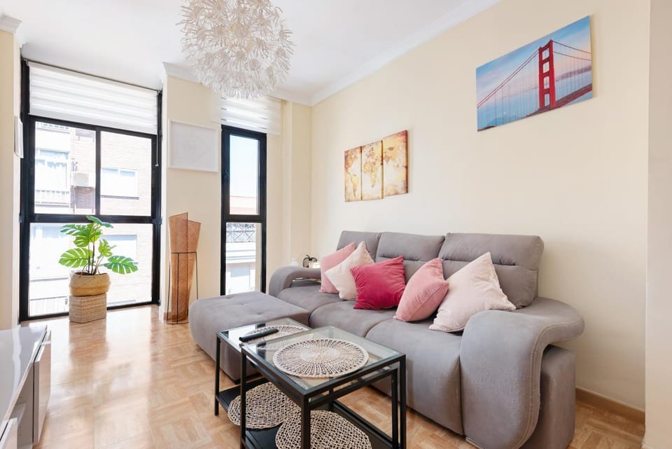 Terrace Relax Apartment. City & Beach Apartment in Malaga
