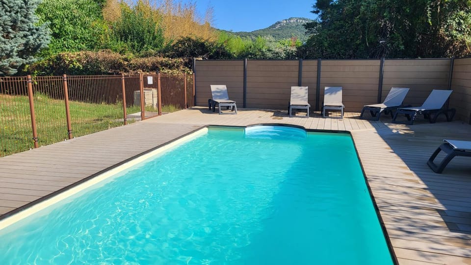 Natural landscape, Garden, Garden view, Pool view, Swimming pool, sunbed