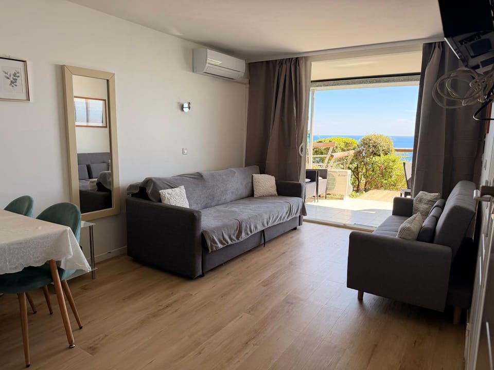Sunny Home Costa Plana-Monaco -Cap D'Ail Apartment in Cap-d'Ail
