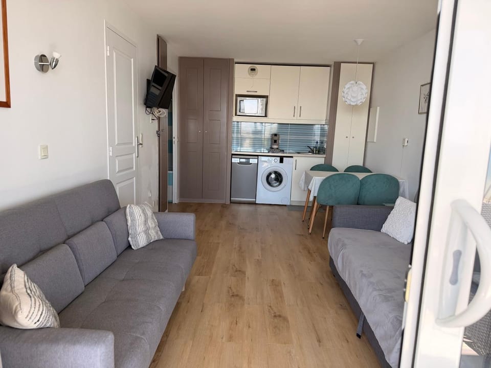 Sunny Home Costa Plana-Monaco -Cap D'Ail Apartment in Cap-d'Ail
