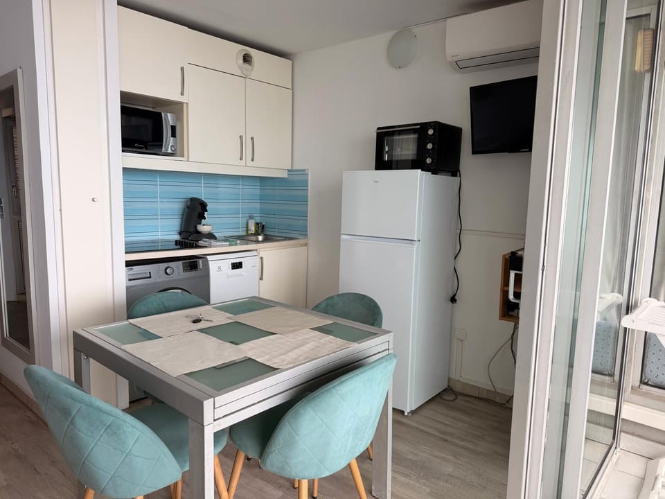 Sunny Home Costa Plana-Monaco -Cap D'Ail Apartment in Cap-d'Ail