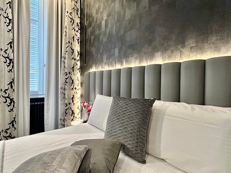 Private Luxury Suites Bed and Breakfast in Rome