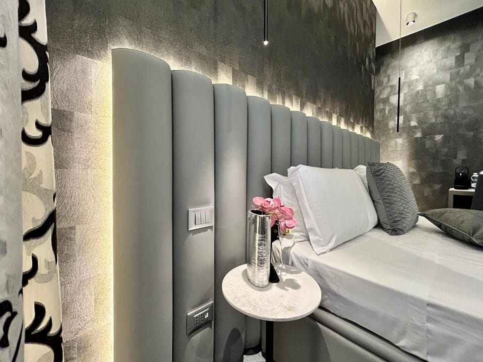 Private Luxury Suites Bed and Breakfast in Rome