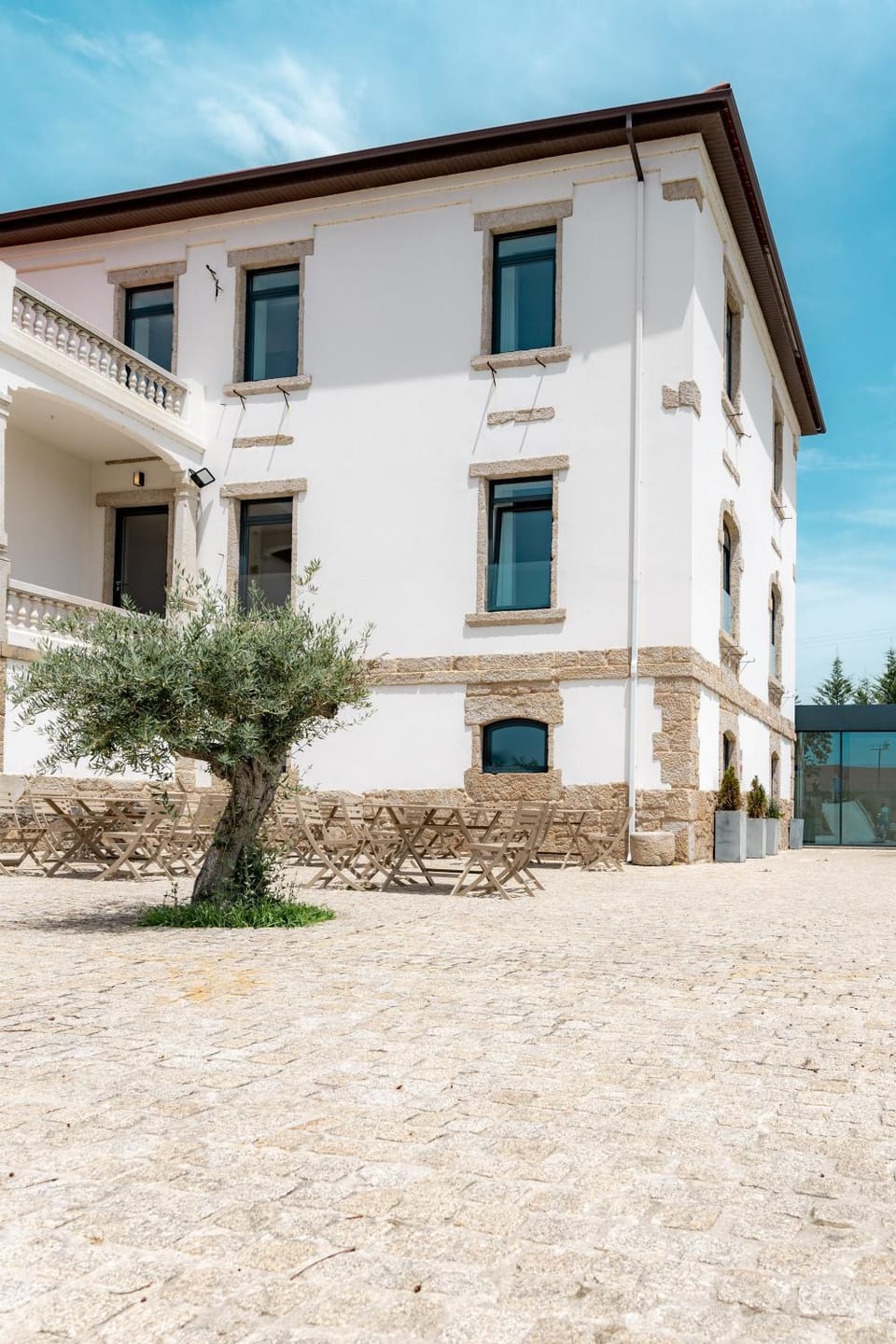 Property building, Day