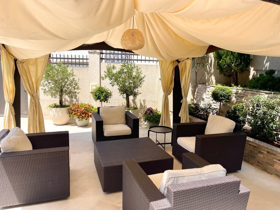 Garden, View (from property/room), Balcony/Terrace, Garden view, Inner courtyard view