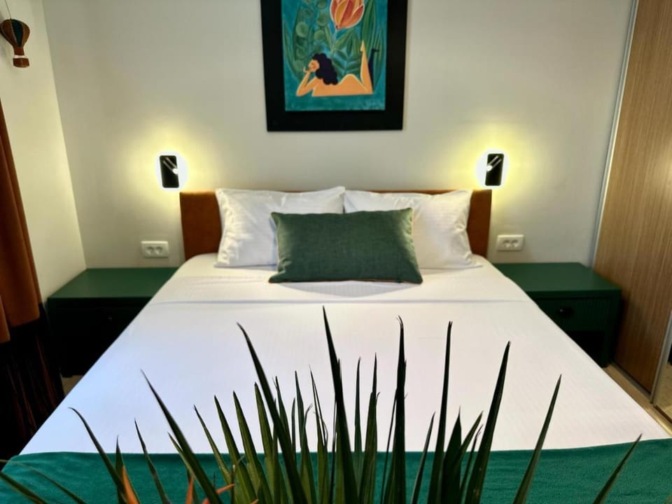 Bed, Bedroom