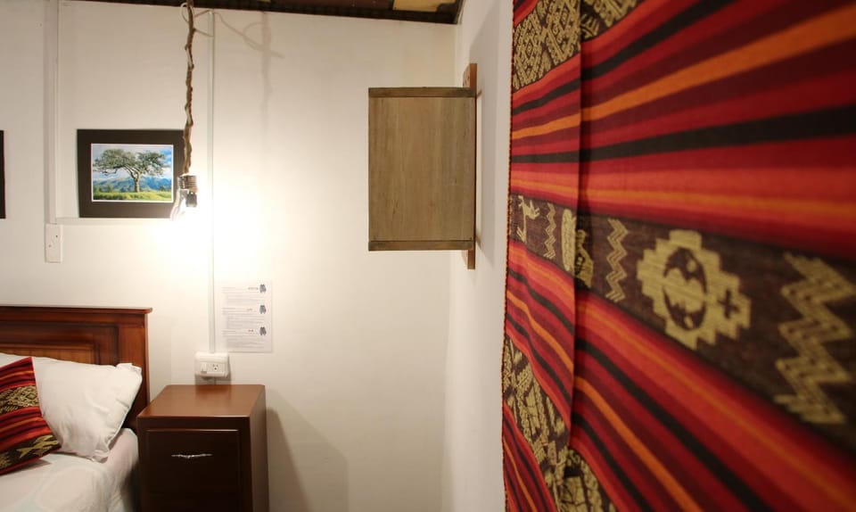Bed, Photo of the whole room, Decorative detail