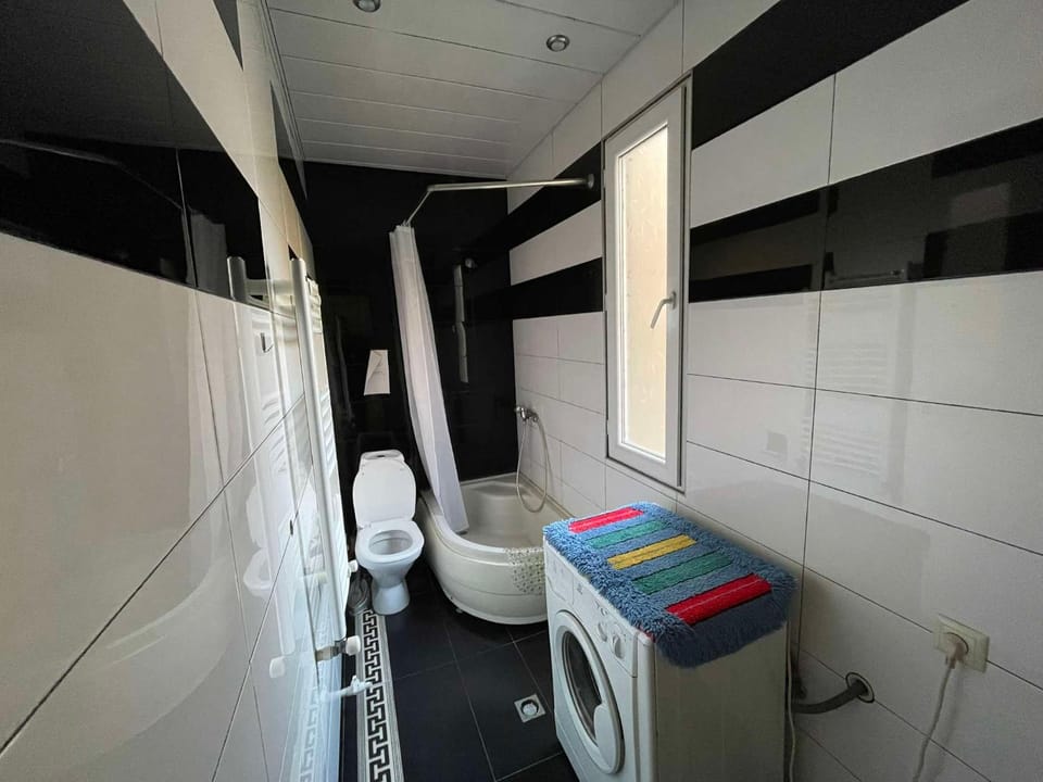Toilet, Bathroom